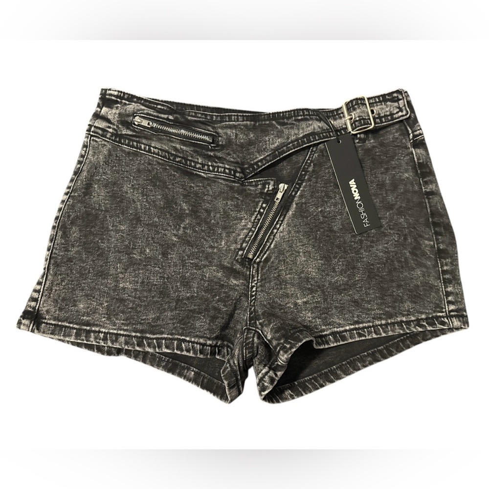 NWT Rocker Fashion Nova Faded Black Jean Shorts